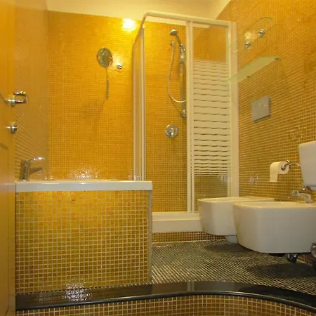 Best Rooms * Rom